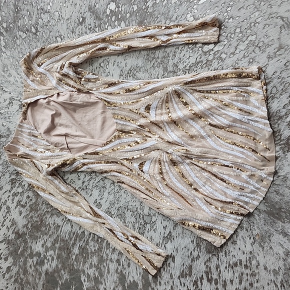 Hello Molly Golden Tunes Mini Dress Gold Sequin Sz8 - Picture 7 of 7